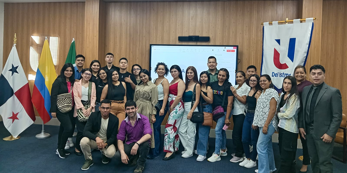 ​​Estudiantes de Contaduría Pública se destacaron en Encuentro Internacional realizado en Panamá